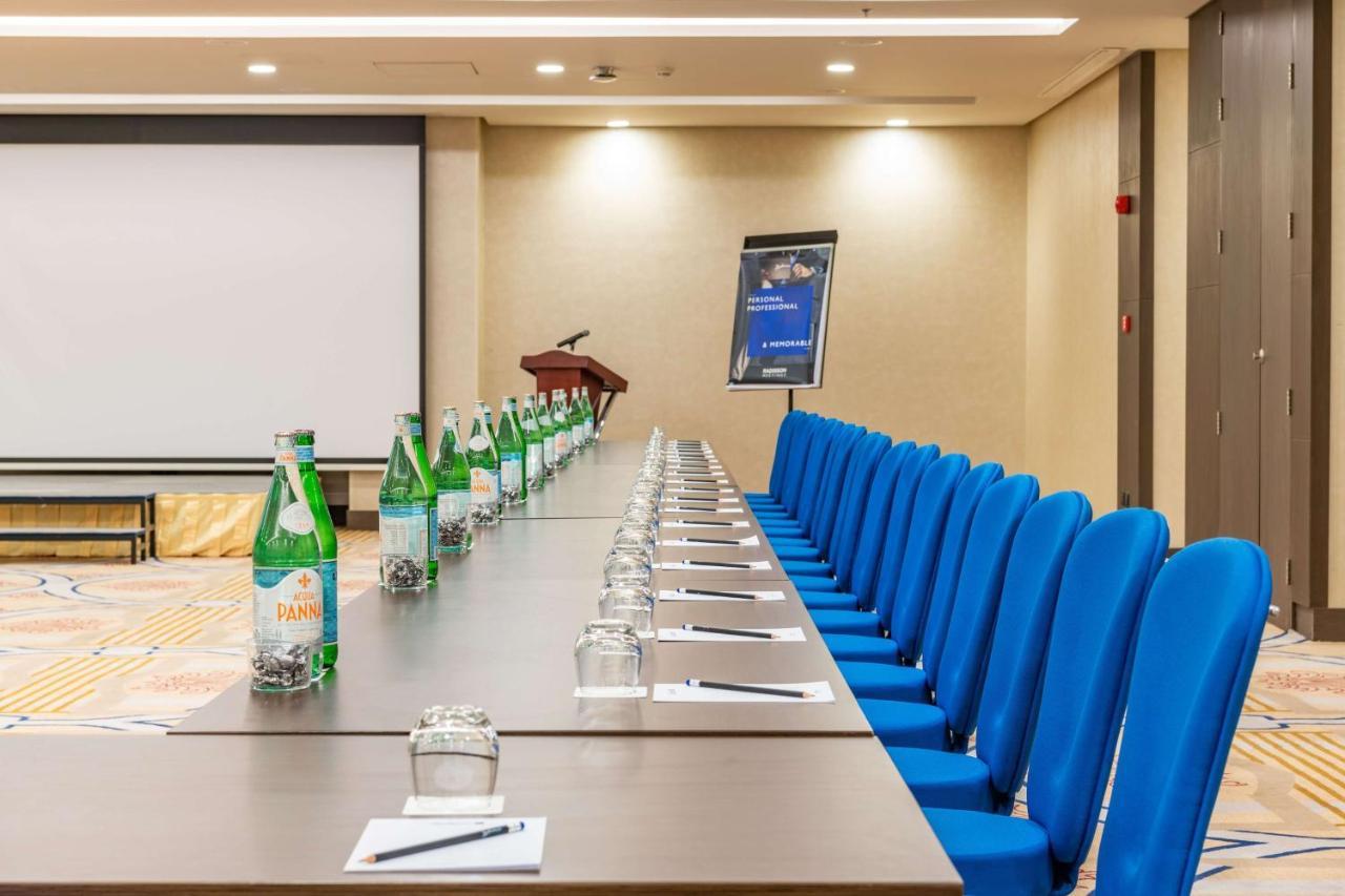 Radisson Blu Hotel, Jeddah Corniche Jidá Exterior foto Meeting room