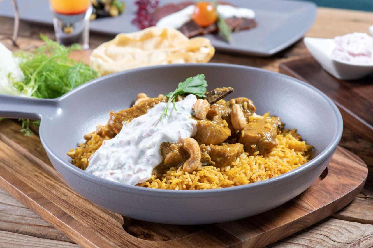 Radisson Blu Hotel, Jeddah Corniche Jidá Exterior foto Biryani